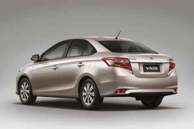 TOP 2 mẫu thảm lót sàn ô tô được lắp đặt nhiều nhất trên xe Vios